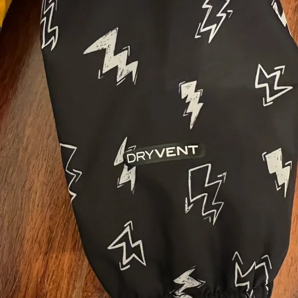 The North Face Rain Jacket - Picture 4 of 5